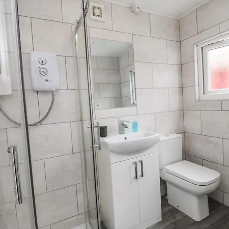 Daisy's Den * Whitby