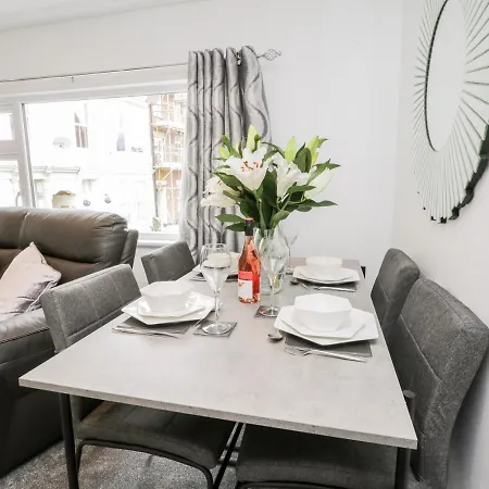 Apartament Daisy's Den Whitby