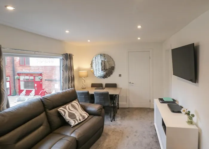 Daisy's Den * 휫비